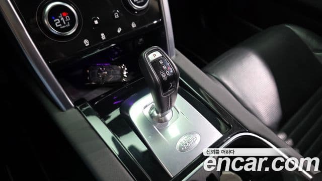 Land Rover Discovery Sport 2021 — ფოტო 4/20