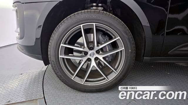 Porsche Macan 2024 — Şəkil 5/20