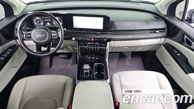 Kia Carnival 2021 — ფოტო 7/20