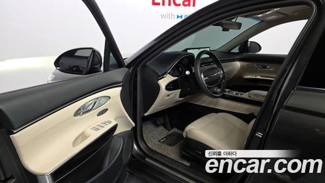 Genesis GV70 2023 — ფოტო 10/20