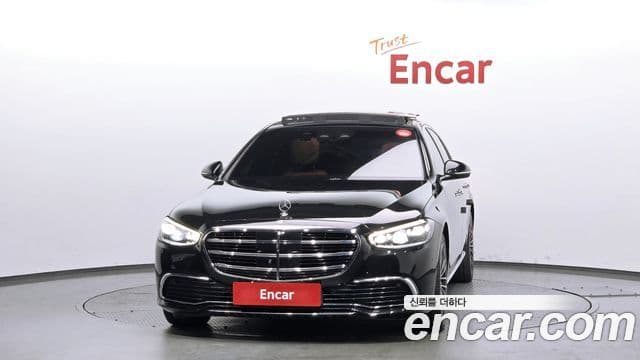 Mercedes-Benz S-Class 2022 — ფოტო 15/20