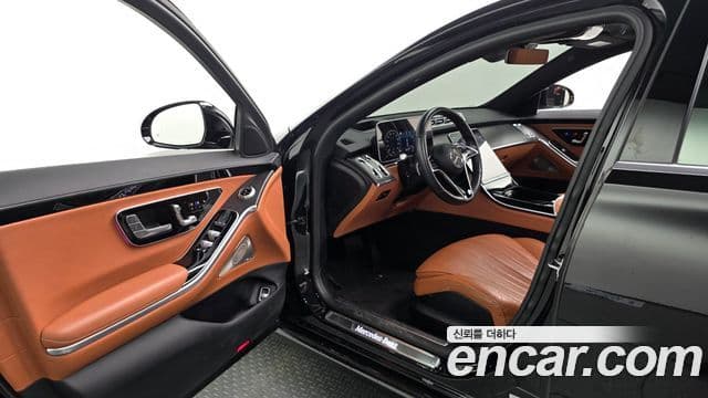 Mercedes-Benz S-Class 2022 — ფოტო 17/20