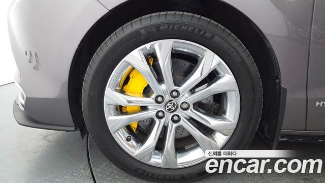 Toyota Sienna 2021 — ფოტო 5/20