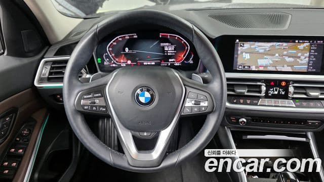 BMW 3 Series 2020 — ფოტო 13/20