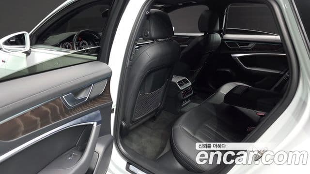 Audi A6 2021 — ფოტო 12/20