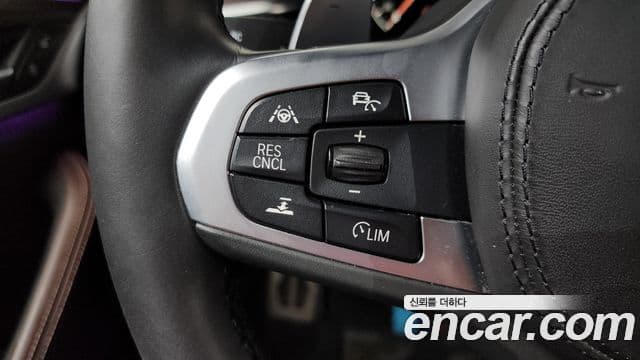 BMW 5 Series 2019 — Şəkil 15/20