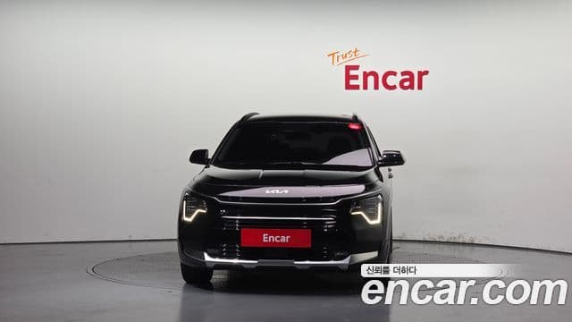 Kia Niro 2022 — ფოტო 2/20