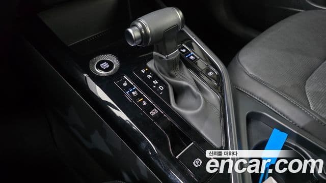 Kia Niro 2022 — ფოტო 7/20