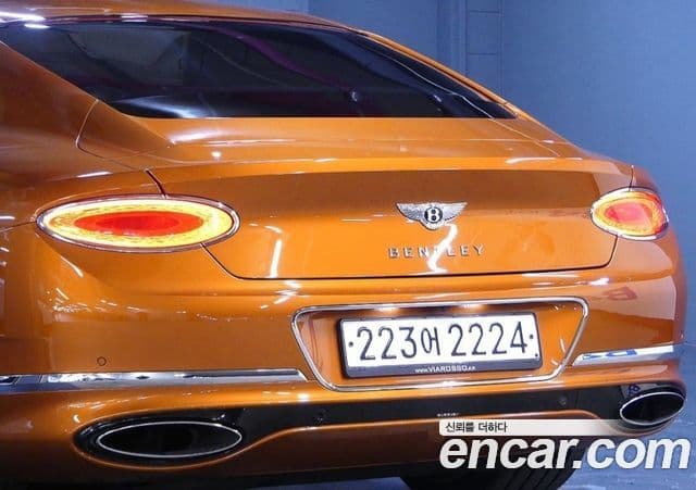 Bentley Continental GT 2018 — ფოტო 2/20
