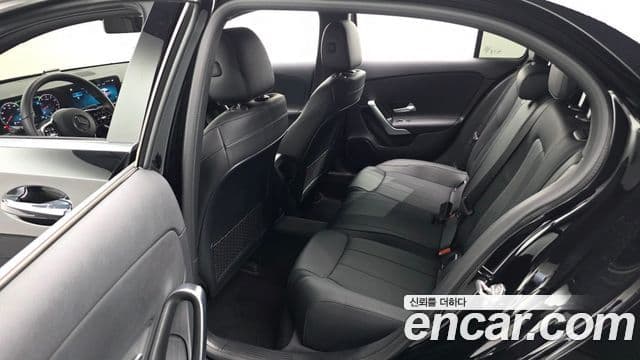 Mercedes-Benz A-Class 2021 — Şəkil 12/20