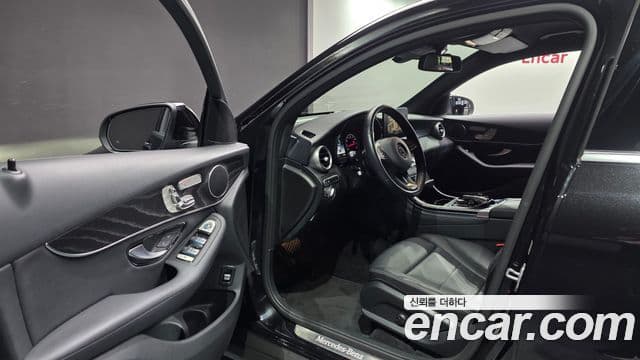 Mercedes-Benz GLC-Class 2019 — Фото 10/20