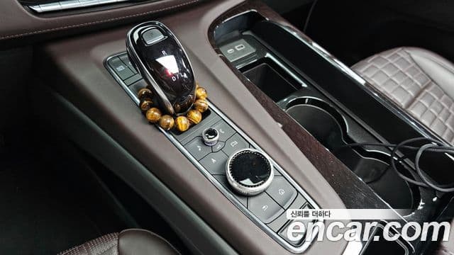 Cadillac Escalade 2022 — Şəkil 9/20