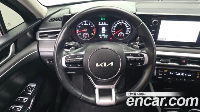 Kia K5 2022 — Şəkil 14/20