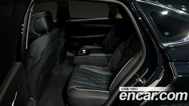 Genesis Electrified G80 2023 — Şəkil 11/20
