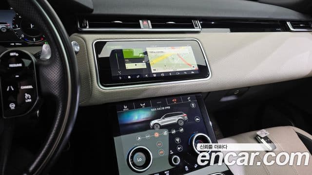 Land Rover Range Rover Velar 2018 — ფოტო 12/20