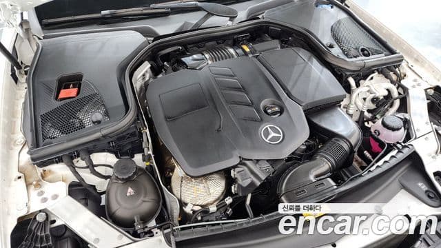 Mercedes-Benz E-Class 2023 — ფოტო 6/20