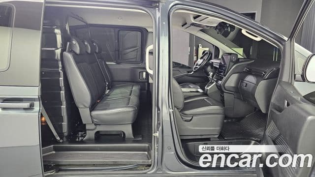 Hyundai Staria 2022 — ფოტო 12/20