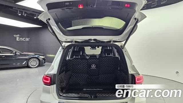 Mercedes-Benz GLB-Class 2021 — фото 20 из 20