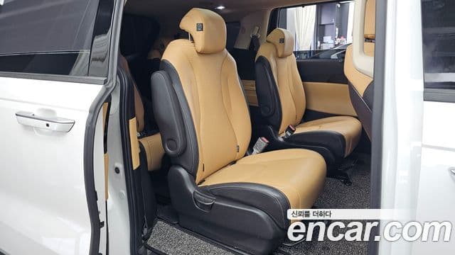 Kia Carnival 2021 — Şəkil 12/20