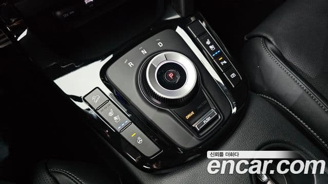 Kia Seltos 2025 — Şəkil 9/20
