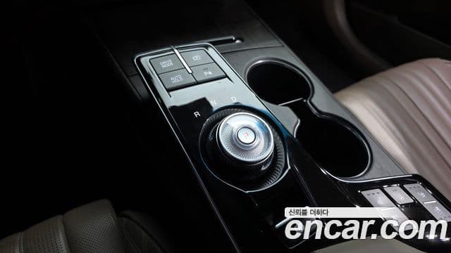 Kia K8 2023 — ფოტო 9/20