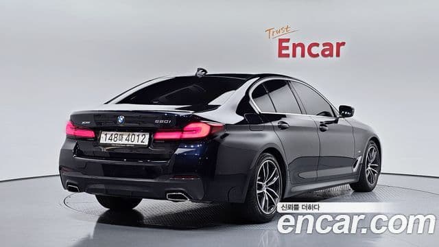 BMW 5 Series 2022 — Şəkil 2/20