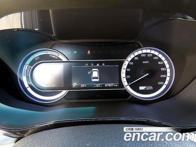 Kia Niro 2021 — Фото 7/20