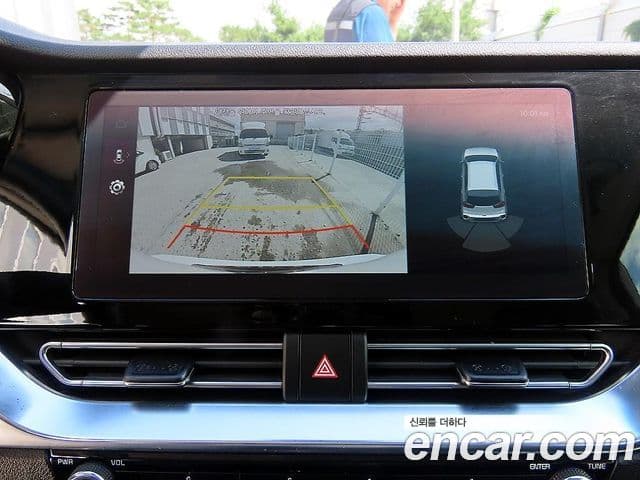 Kia Niro 2021 — Фото 16/20