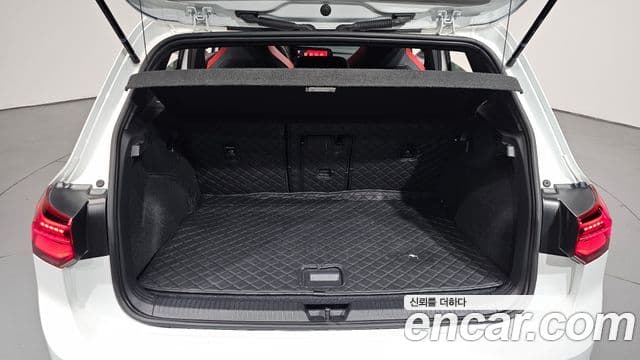 Volkswagen Golf 2024 — ფოტო 20/20