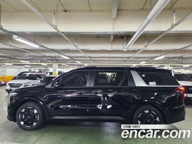 Kia Carnival 2025 — Şəkil 2/20