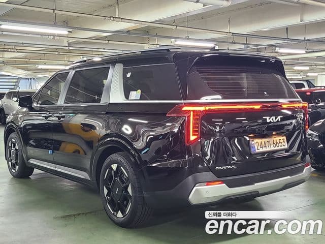 Kia Carnival 2025 — Şəkil 3/20