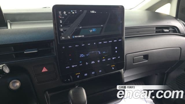 Hyundai Staria 2022 — Şəkil 17/20