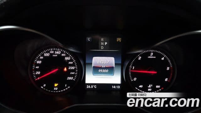 Mercedes-Benz GLC-Class 2018 — Şəkil 8/20