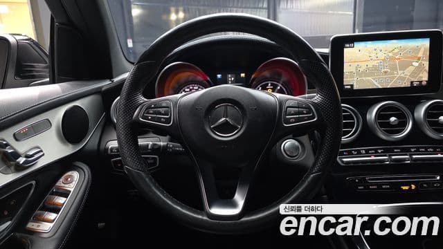 Mercedes-Benz GLC-Class 2018 — Şəkil 13/20