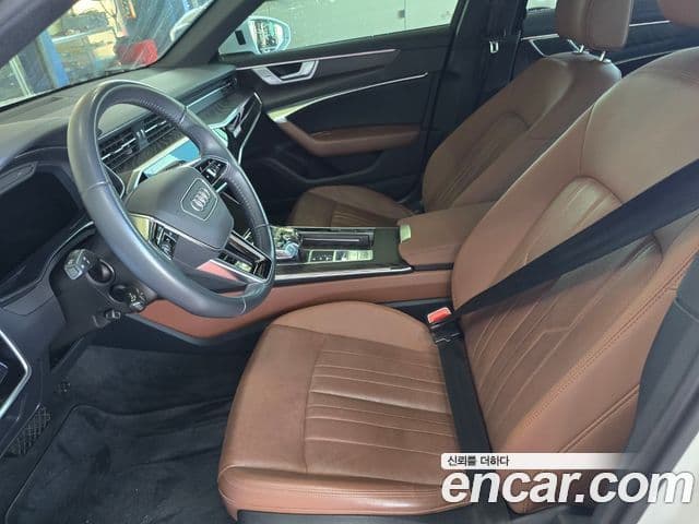 Audi A6 2020 — ფოტო 18/20