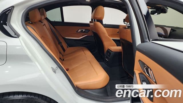 BMW 3 Series 2024 — ფოტო 11/20