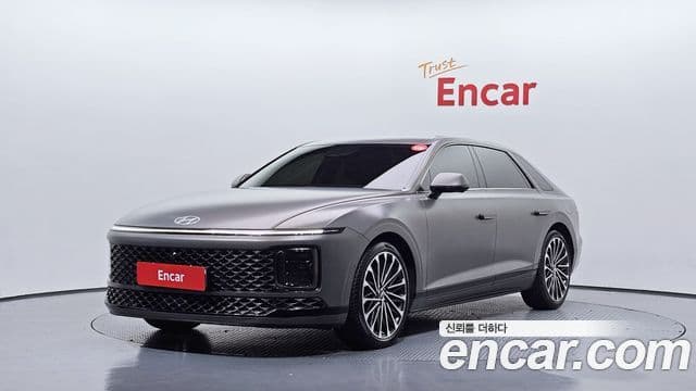 Hyundai Grandeur 2023 — Фото 1/20