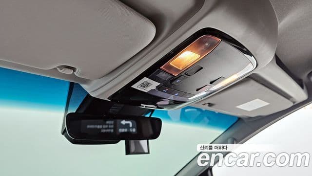 Hyundai Staria 2024 — Фото 15/20