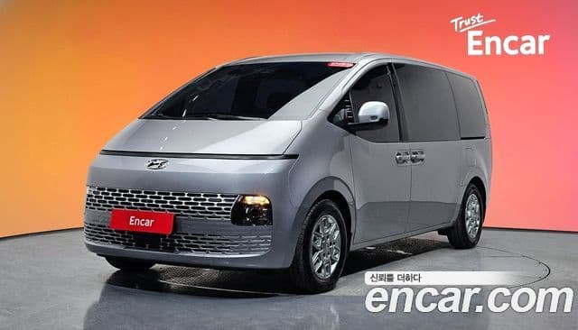Hyundai Staria 2024 — Фото 1/20