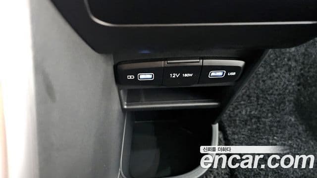 Hyundai Staria 2024 — Şəkil 24/33