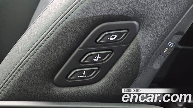 Hyundai Santa Fe 2024 — ფოტო 19/20