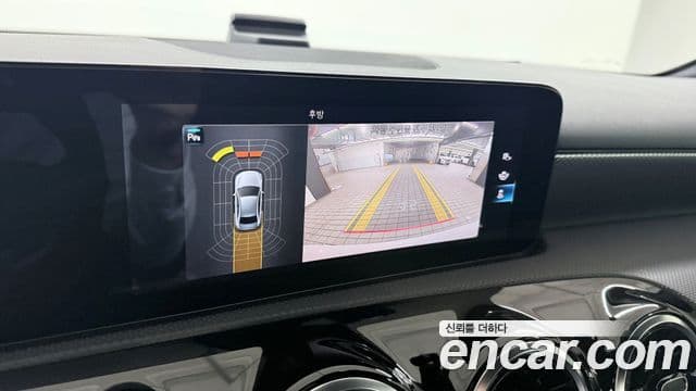 Mercedes-Benz A-Class 2021 — ფოტო 19/20