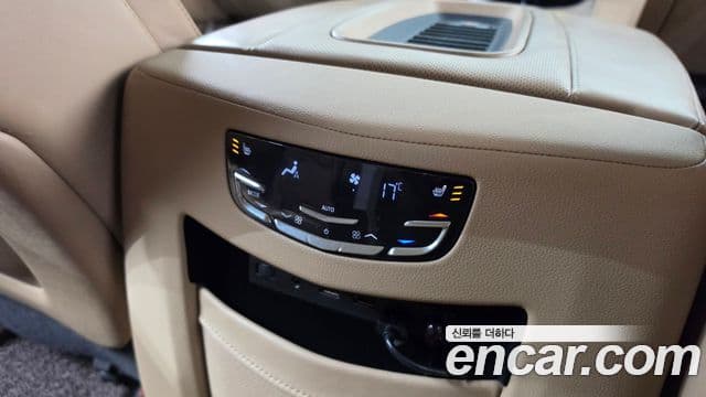 Cadillac Escalade 2020 — Şəkil 19/20