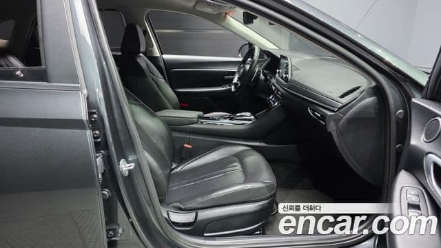 Hyundai Sonata 2019 — ფოტო 11/20