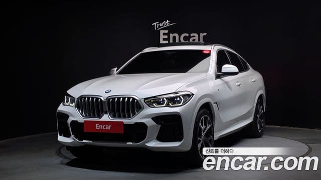 BMW X6 2022 — Фото 10/20
