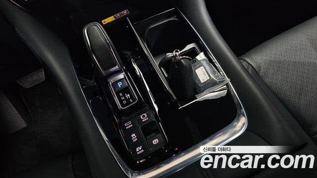 Toyota Alphard 2025 — ფოტო 9/20