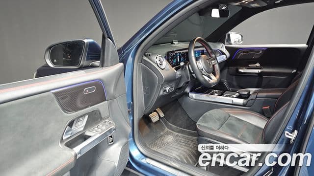 Mercedes-Benz GLB-Class 2022 — Şəkil 10/20