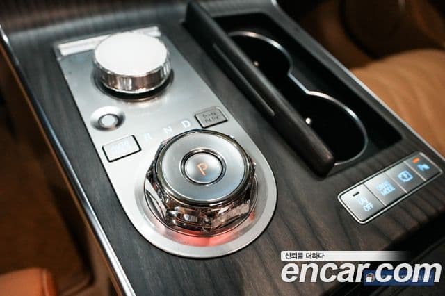 Genesis Electrified G80 2025 — Şəkil 8/20