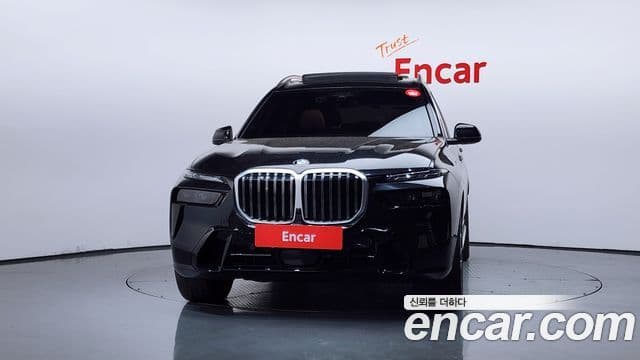 BMW X7 2025 — Photo 12/20
