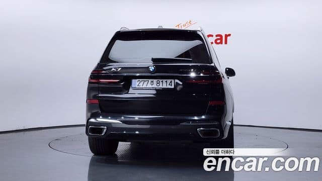 BMW X7 2025 — Photo 18/20